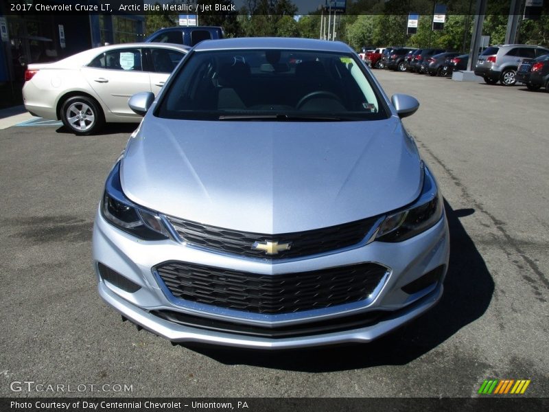 Arctic Blue Metallic / Jet Black 2017 Chevrolet Cruze LT