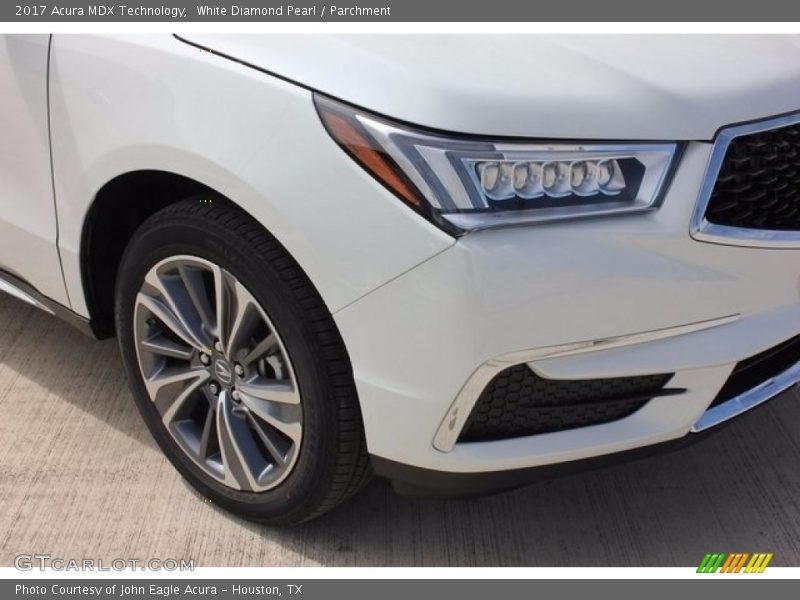 White Diamond Pearl / Parchment 2017 Acura MDX Technology