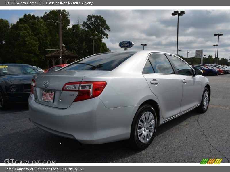 Classic Silver Metallic / Ivory 2013 Toyota Camry LE