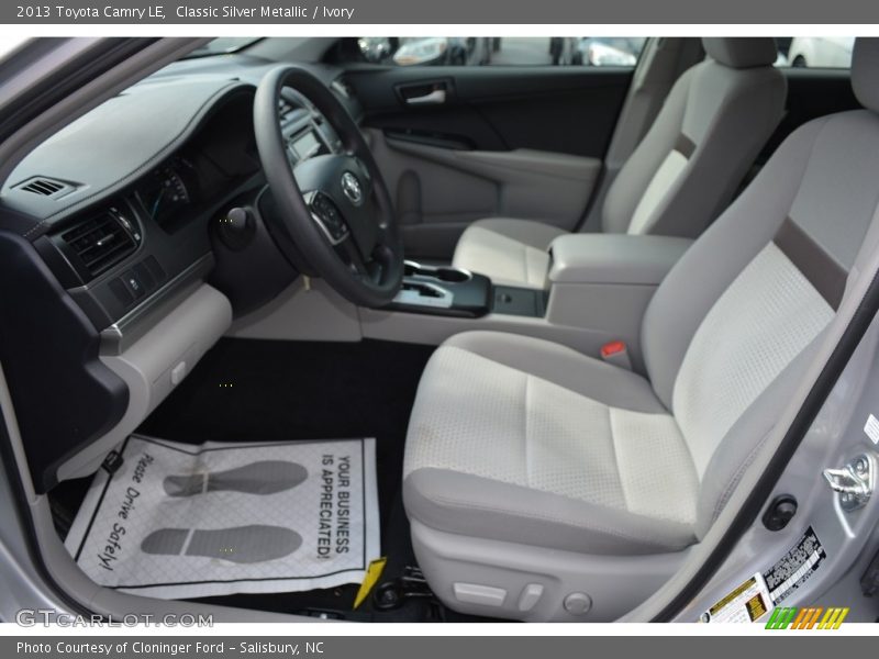 Classic Silver Metallic / Ivory 2013 Toyota Camry LE