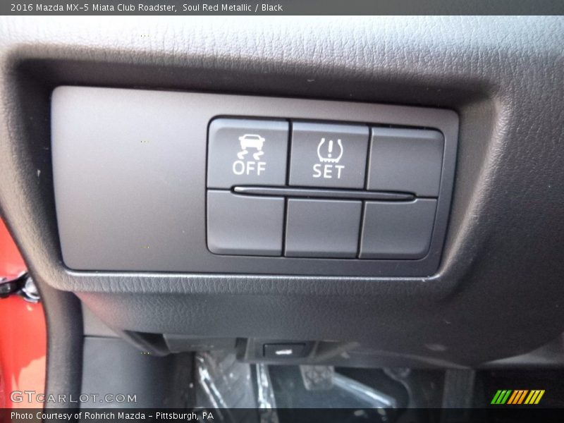 Soul Red Metallic / Black 2016 Mazda MX-5 Miata Club Roadster