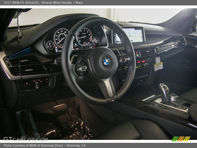 Mineral White Metallic / Black 2017 BMW X5 sDrive35i