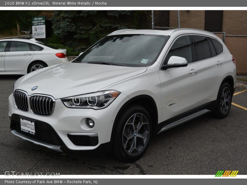 Mineral White Metallic / Mocha 2016 BMW X1 xDrive28i