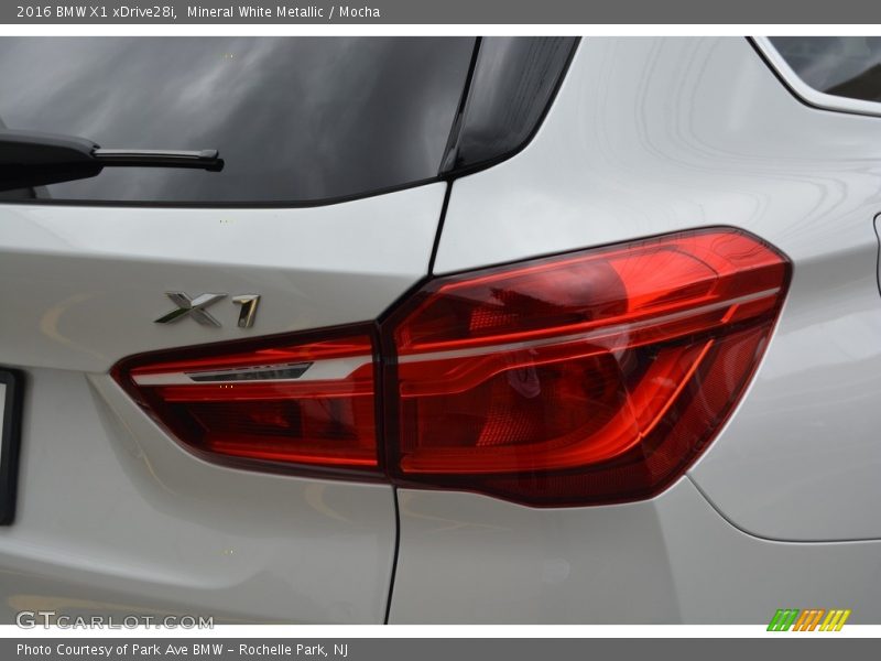 Mineral White Metallic / Mocha 2016 BMW X1 xDrive28i