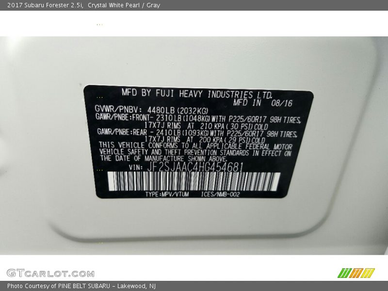 Crystal White Pearl / Gray 2017 Subaru Forester 2.5i