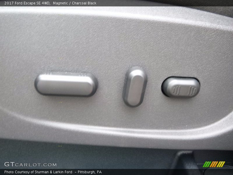 Magnetic / Charcoal Black 2017 Ford Escape SE 4WD