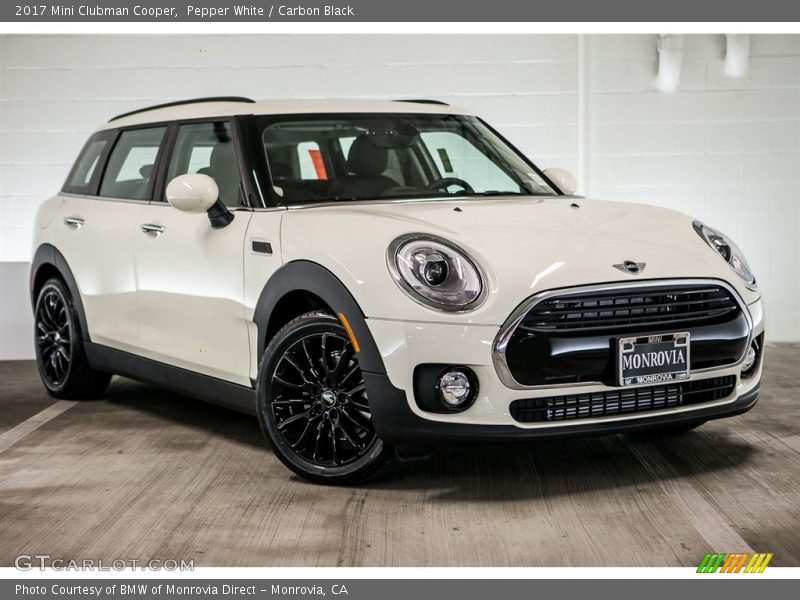 Pepper White / Carbon Black 2017 Mini Clubman Cooper