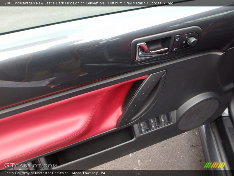 Platinum Grey Metallic / Bordeaux Red 2005 Volkswagen New Beetle Dark Flint Edition Convertible