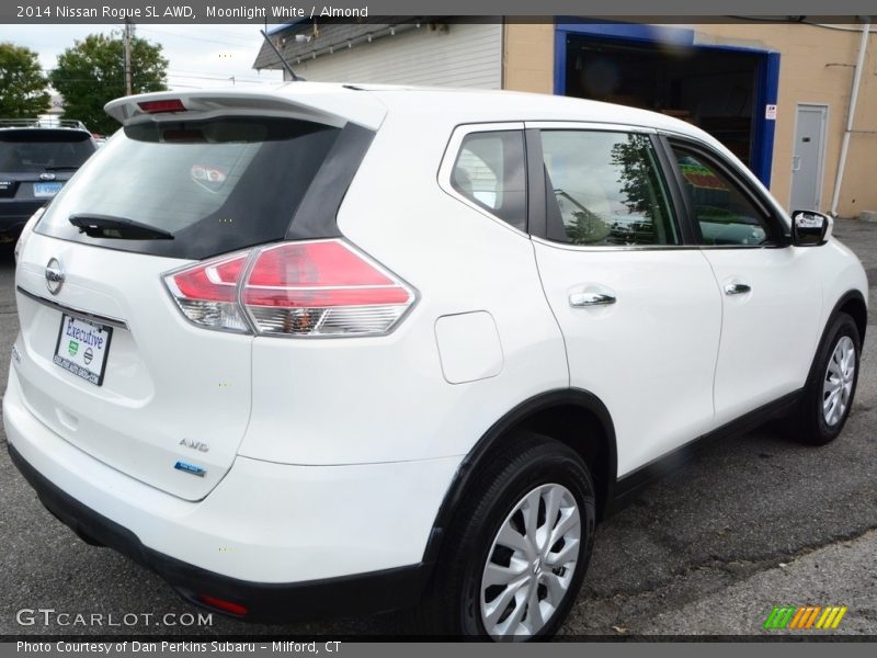 Moonlight White / Almond 2014 Nissan Rogue SL AWD