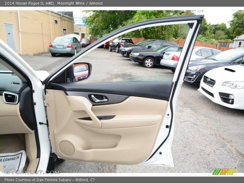 Moonlight White / Almond 2014 Nissan Rogue SL AWD