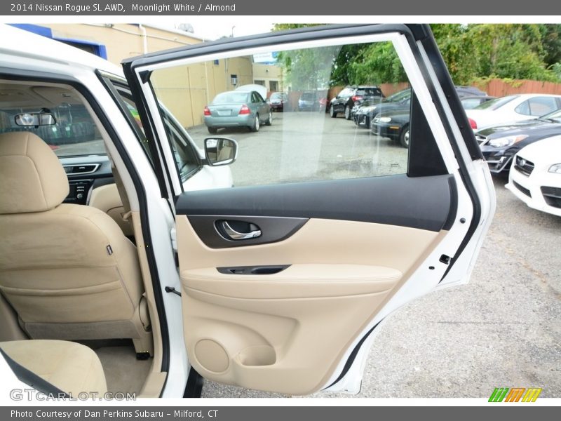 Moonlight White / Almond 2014 Nissan Rogue SL AWD