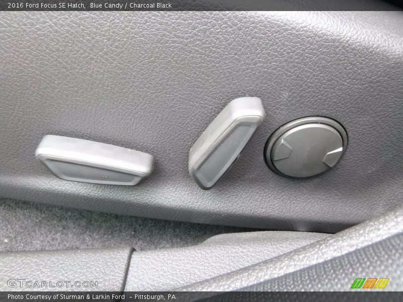 Blue Candy / Charcoal Black 2016 Ford Focus SE Hatch