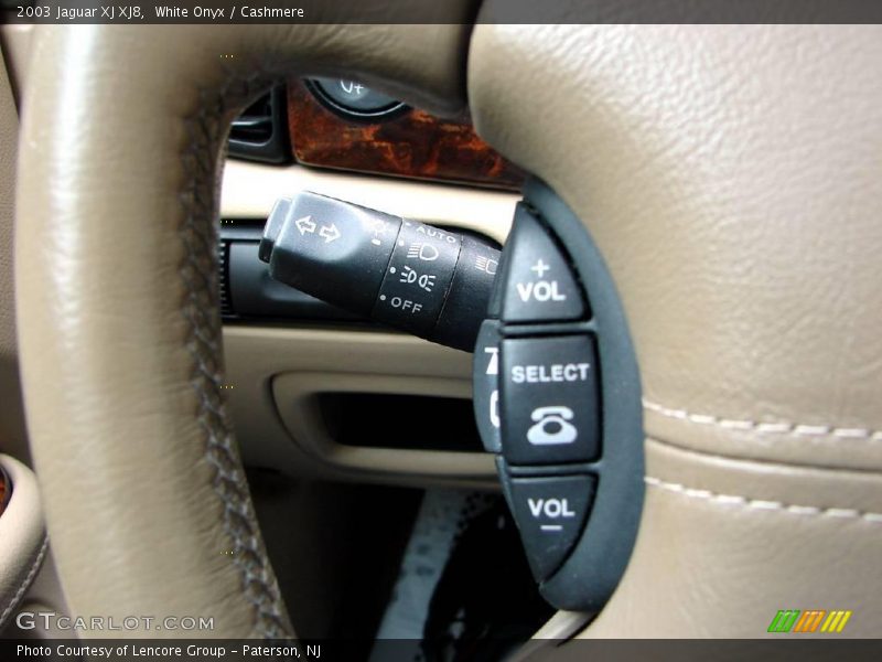 White Onyx / Cashmere 2003 Jaguar XJ XJ8