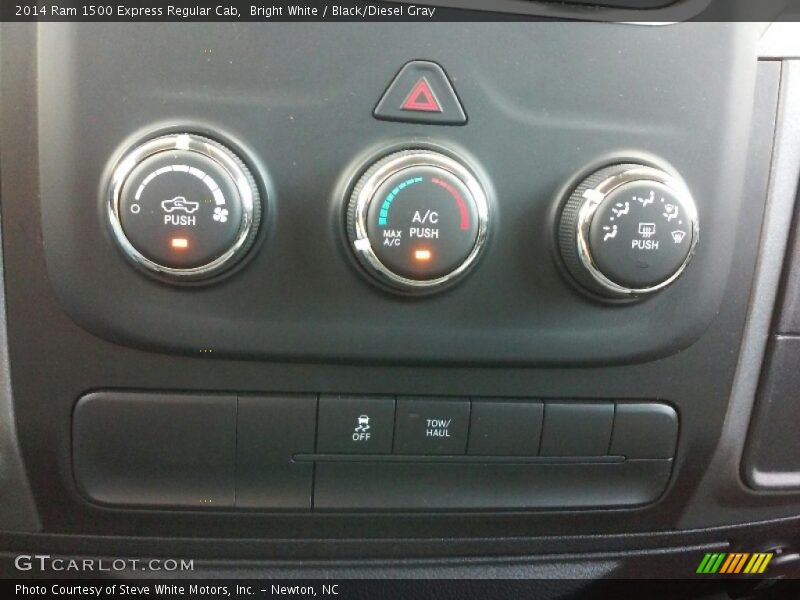 Bright White / Black/Diesel Gray 2014 Ram 1500 Express Regular Cab