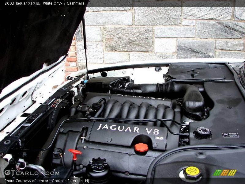 White Onyx / Cashmere 2003 Jaguar XJ XJ8