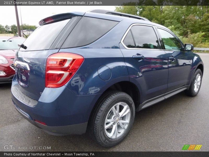 Patriot Blue Metallic / Jet Black 2017 Chevrolet Equinox LT AWD