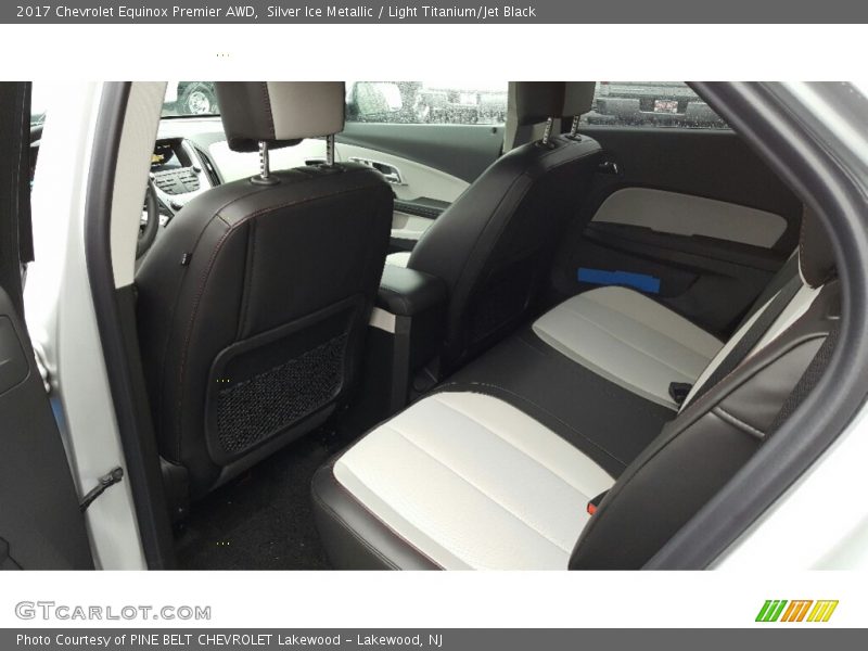 Silver Ice Metallic / Light Titanium/Jet Black 2017 Chevrolet Equinox Premier AWD