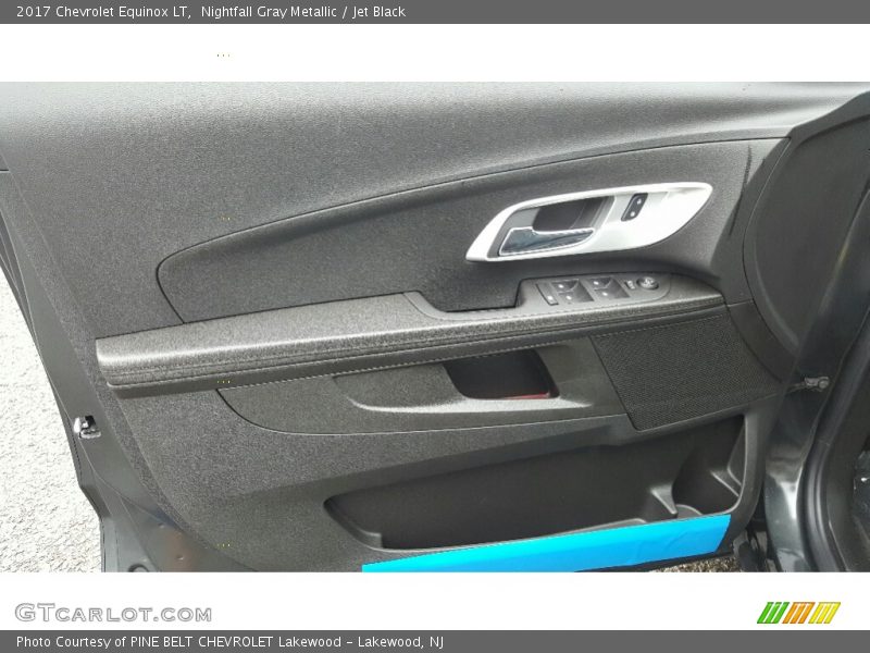 Nightfall Gray Metallic / Jet Black 2017 Chevrolet Equinox LT