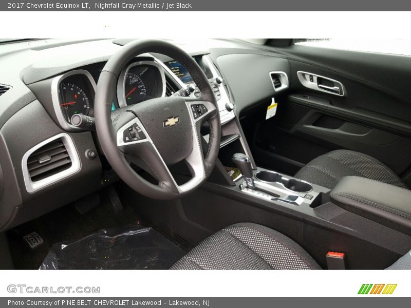 Nightfall Gray Metallic / Jet Black 2017 Chevrolet Equinox LT