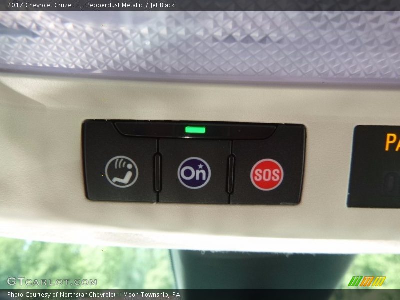 Pepperdust Metallic / Jet Black 2017 Chevrolet Cruze LT