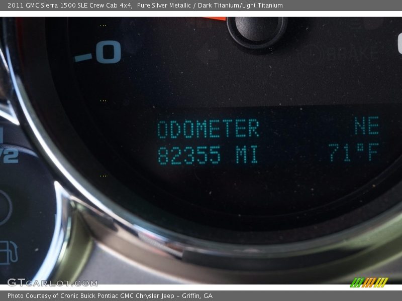 Pure Silver Metallic / Dark Titanium/Light Titanium 2011 GMC Sierra 1500 SLE Crew Cab 4x4