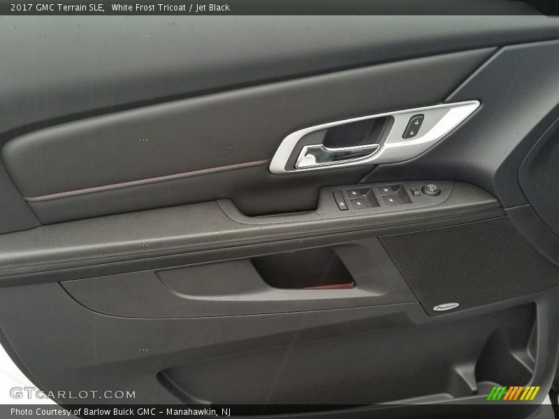 White Frost Tricoat / Jet Black 2017 GMC Terrain SLE