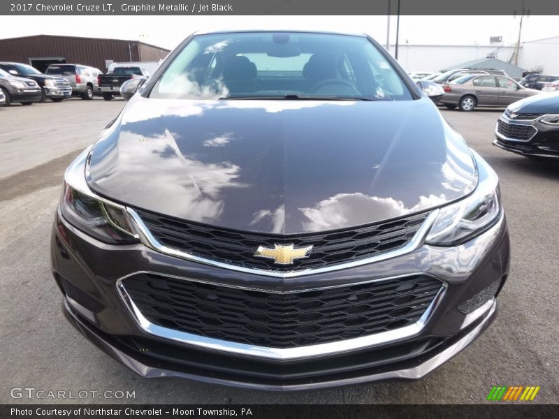 Graphite Metallic / Jet Black 2017 Chevrolet Cruze LT