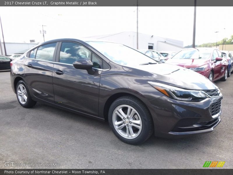 Graphite Metallic / Jet Black 2017 Chevrolet Cruze LT