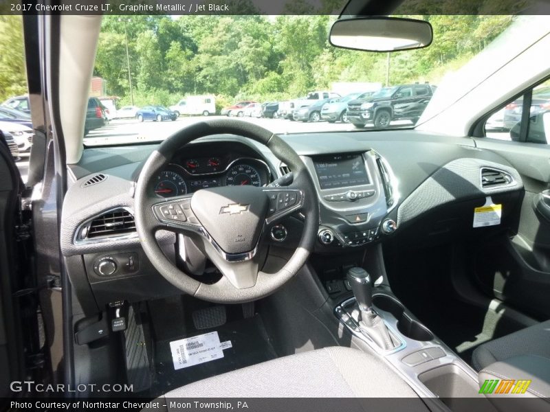 Graphite Metallic / Jet Black 2017 Chevrolet Cruze LT