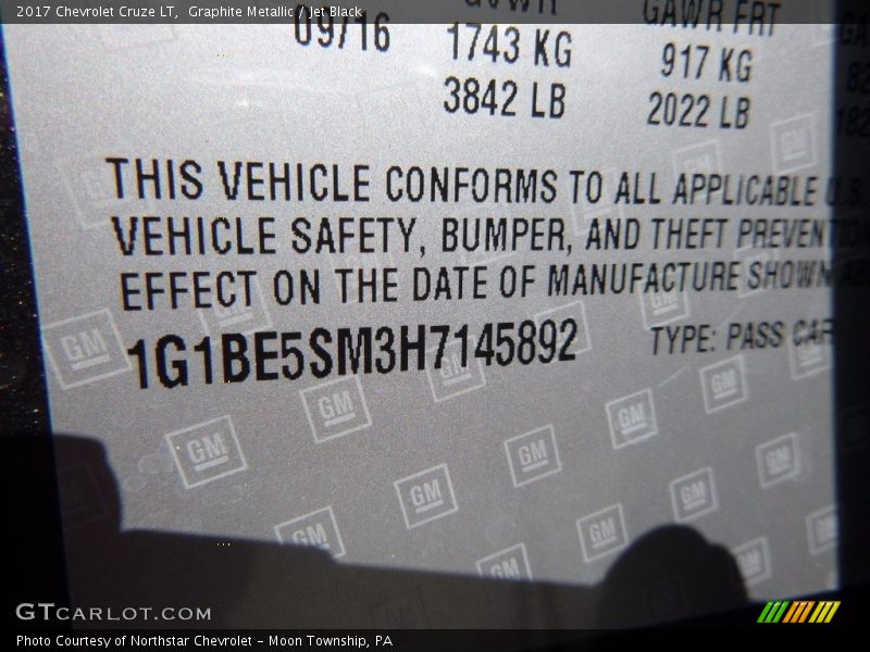 Graphite Metallic / Jet Black 2017 Chevrolet Cruze LT