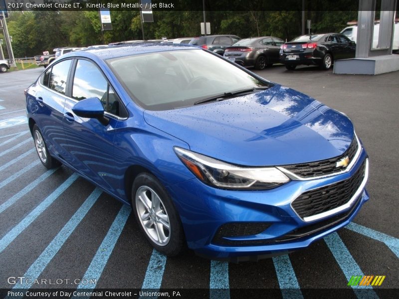 Kinetic Blue Metallic / Jet Black 2017 Chevrolet Cruze LT
