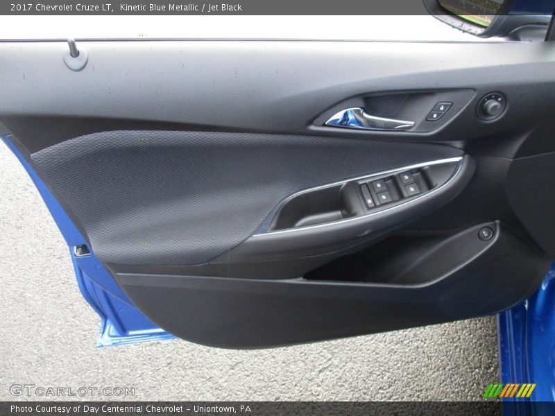 Kinetic Blue Metallic / Jet Black 2017 Chevrolet Cruze LT