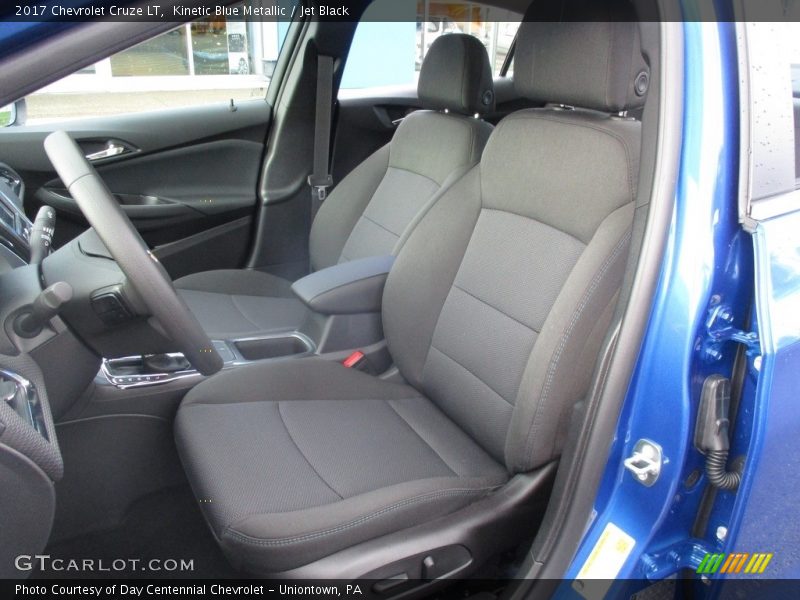 Kinetic Blue Metallic / Jet Black 2017 Chevrolet Cruze LT