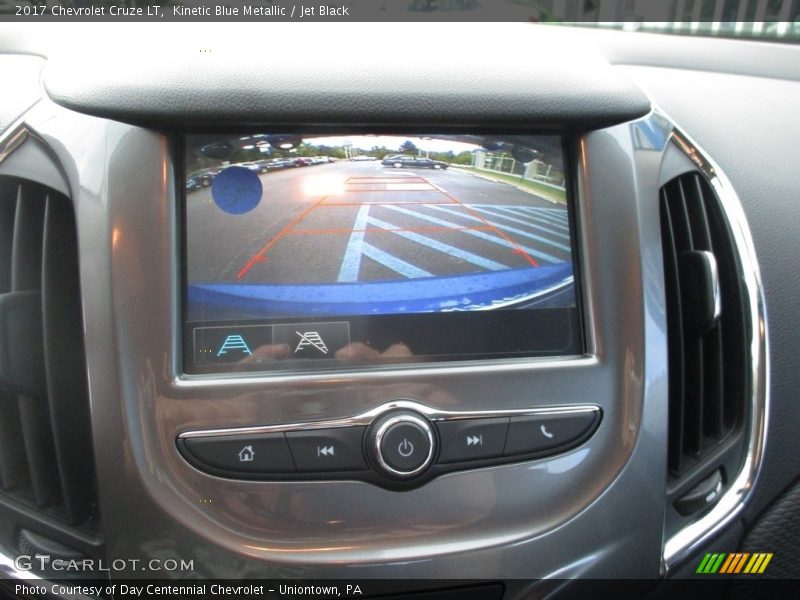 Kinetic Blue Metallic / Jet Black 2017 Chevrolet Cruze LT