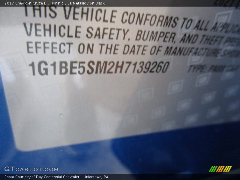 Kinetic Blue Metallic / Jet Black 2017 Chevrolet Cruze LT