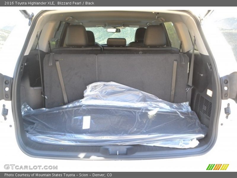 Blizzard Pearl / Black 2016 Toyota Highlander XLE