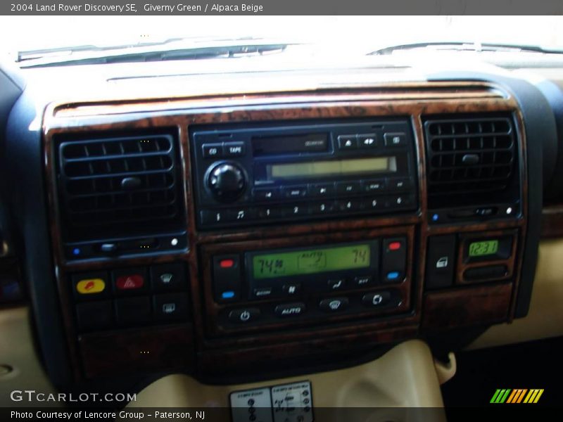 Giverny Green / Alpaca Beige 2004 Land Rover Discovery SE