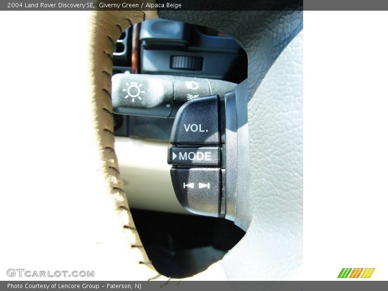 Giverny Green / Alpaca Beige 2004 Land Rover Discovery SE
