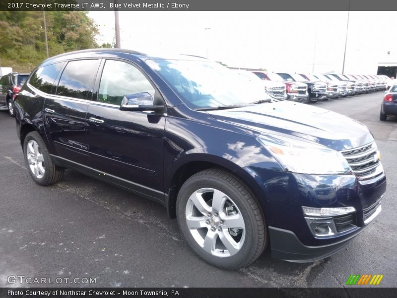 Blue Velvet Metallic / Ebony 2017 Chevrolet Traverse LT AWD