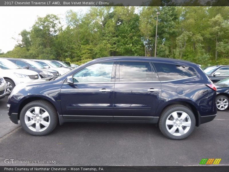 Blue Velvet Metallic / Ebony 2017 Chevrolet Traverse LT AWD