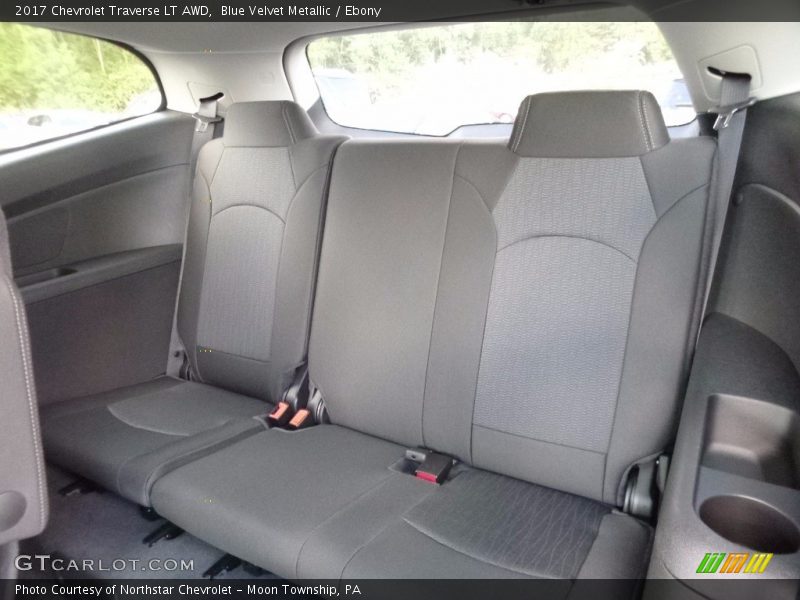 Blue Velvet Metallic / Ebony 2017 Chevrolet Traverse LT AWD