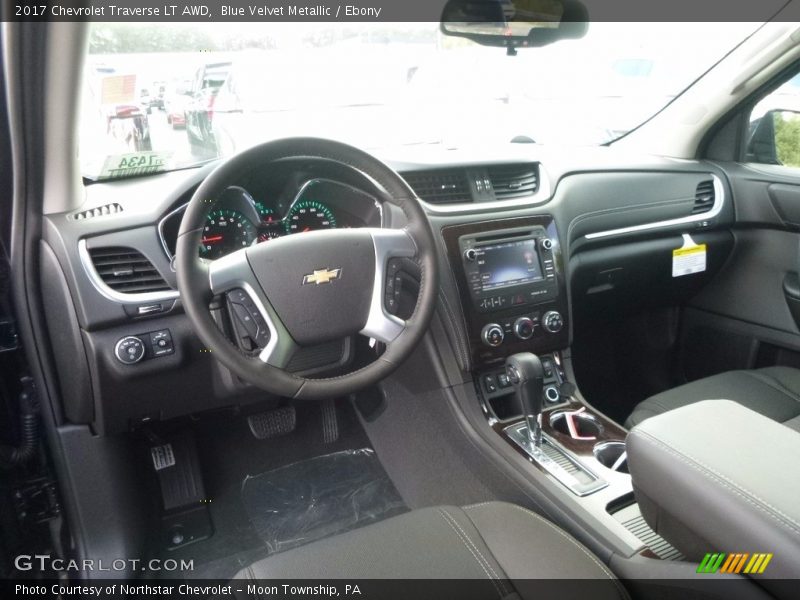 Blue Velvet Metallic / Ebony 2017 Chevrolet Traverse LT AWD