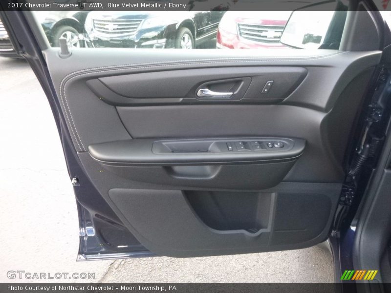 Blue Velvet Metallic / Ebony 2017 Chevrolet Traverse LT AWD
