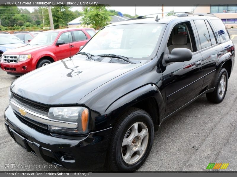 Black / Light Gray 2007 Chevrolet TrailBlazer LS 4x4