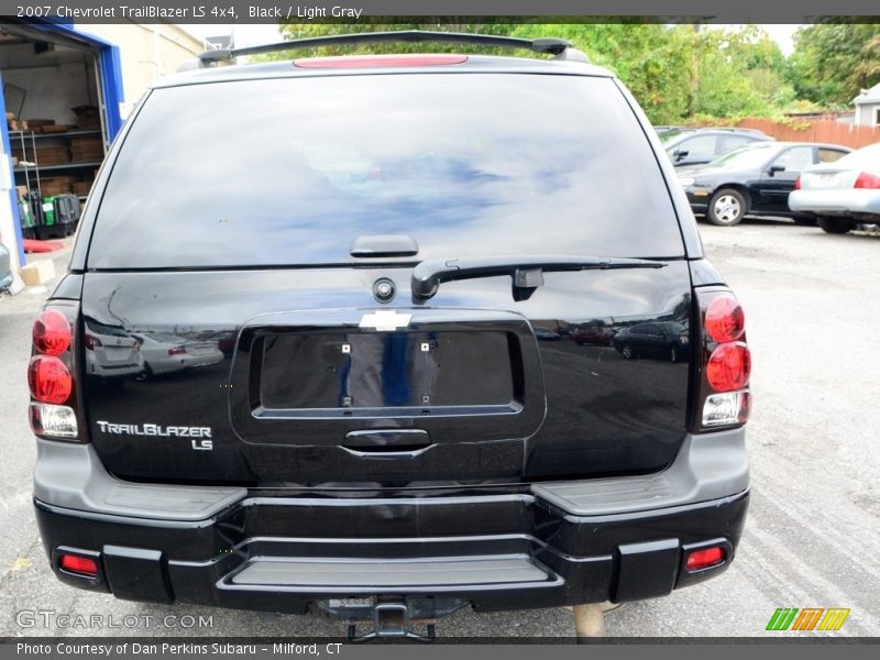 Black / Light Gray 2007 Chevrolet TrailBlazer LS 4x4