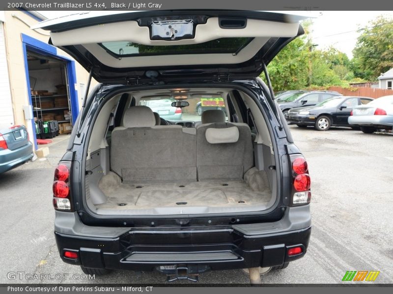 Black / Light Gray 2007 Chevrolet TrailBlazer LS 4x4