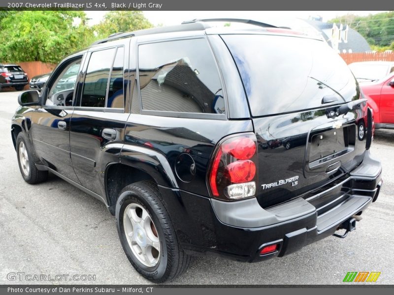 Black / Light Gray 2007 Chevrolet TrailBlazer LS 4x4