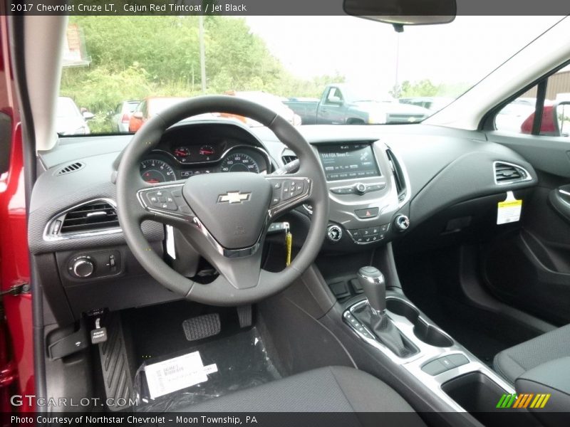 Cajun Red Tintcoat / Jet Black 2017 Chevrolet Cruze LT