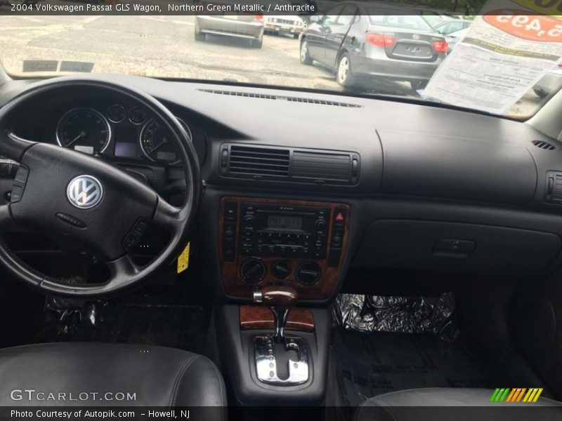 Northern Green Metallic / Anthracite 2004 Volkswagen Passat GLS Wagon