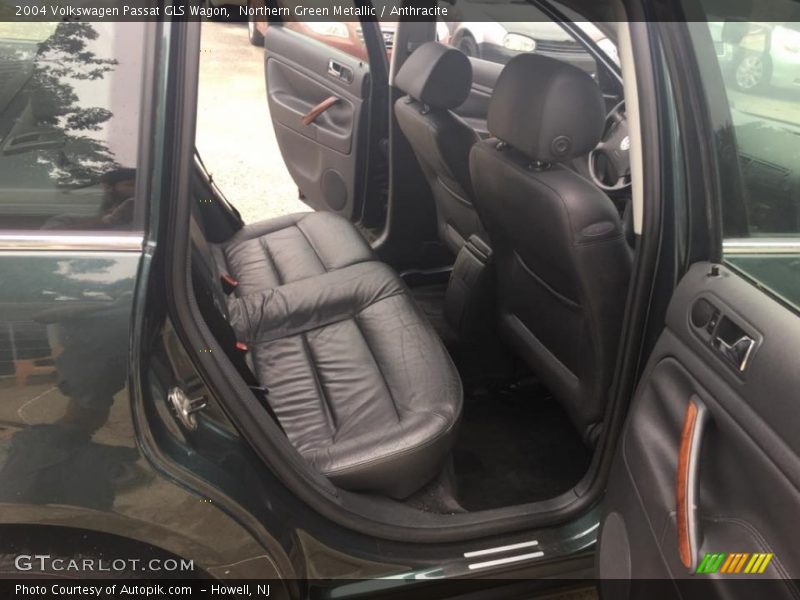 Northern Green Metallic / Anthracite 2004 Volkswagen Passat GLS Wagon